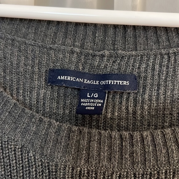 Gray American eagle sweater size large - Picture 2 of 2
